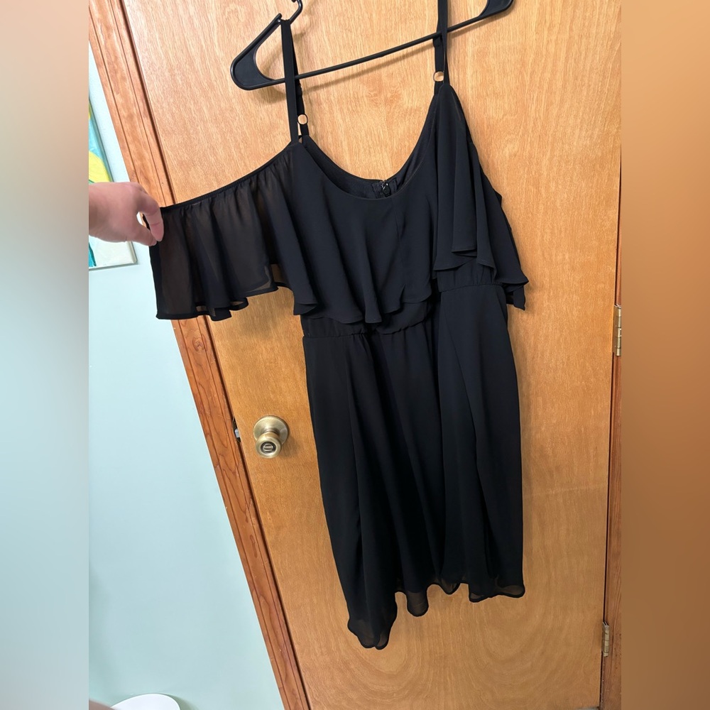 Torrid size 20 black cold shoulder dress never worn